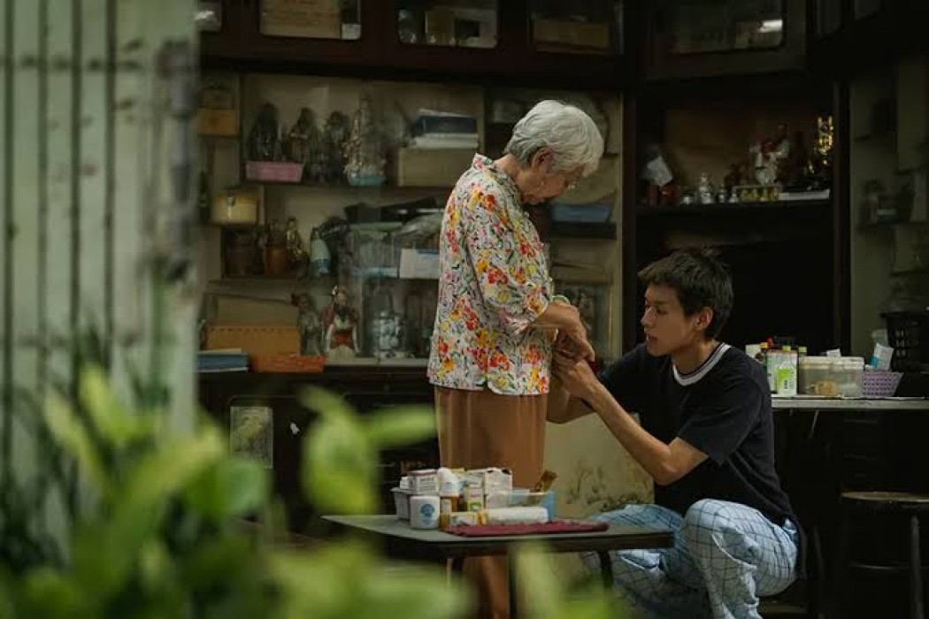 할머니가 죽기 전 백만장자가 되는 법 (How to Make Millions Before Grandma Dies) 이미지 3